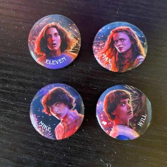 EXCLUSIVE RARE Stranger Things Characters Button Set - Picture 3 of 3